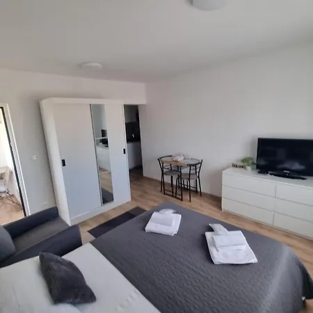 Petra Apartament Umag