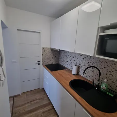 App Petra Apartment *